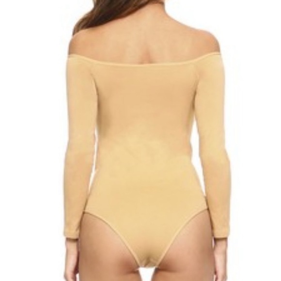 🆕NIP: YELETE: Bodysuit L/S Off Shoulder Design- Women’s Size 4-12 - Picture 5 of 6